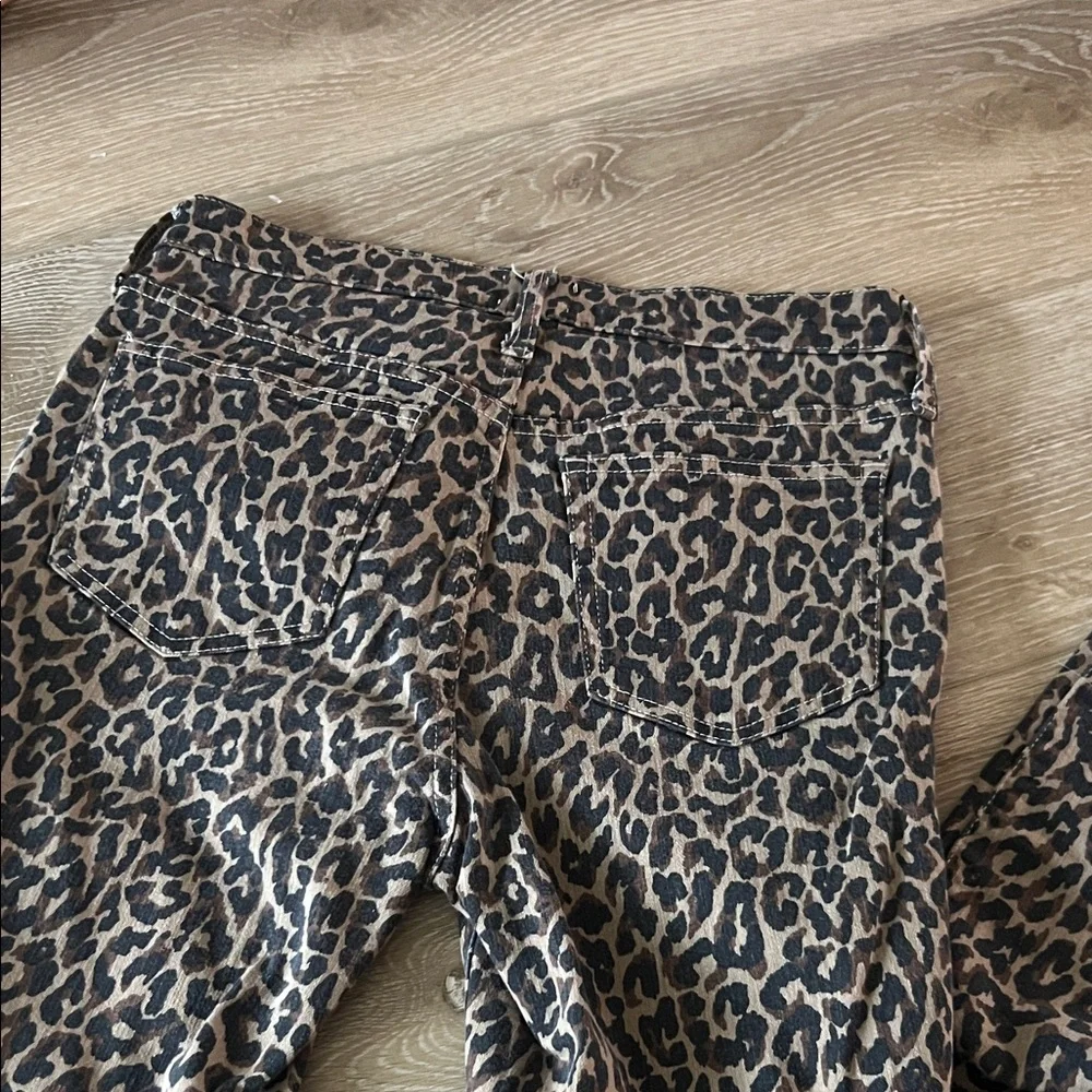 SHIPS TODAY! J.Crew Leopard Print Skinny Jeans - Picture 5 of 5